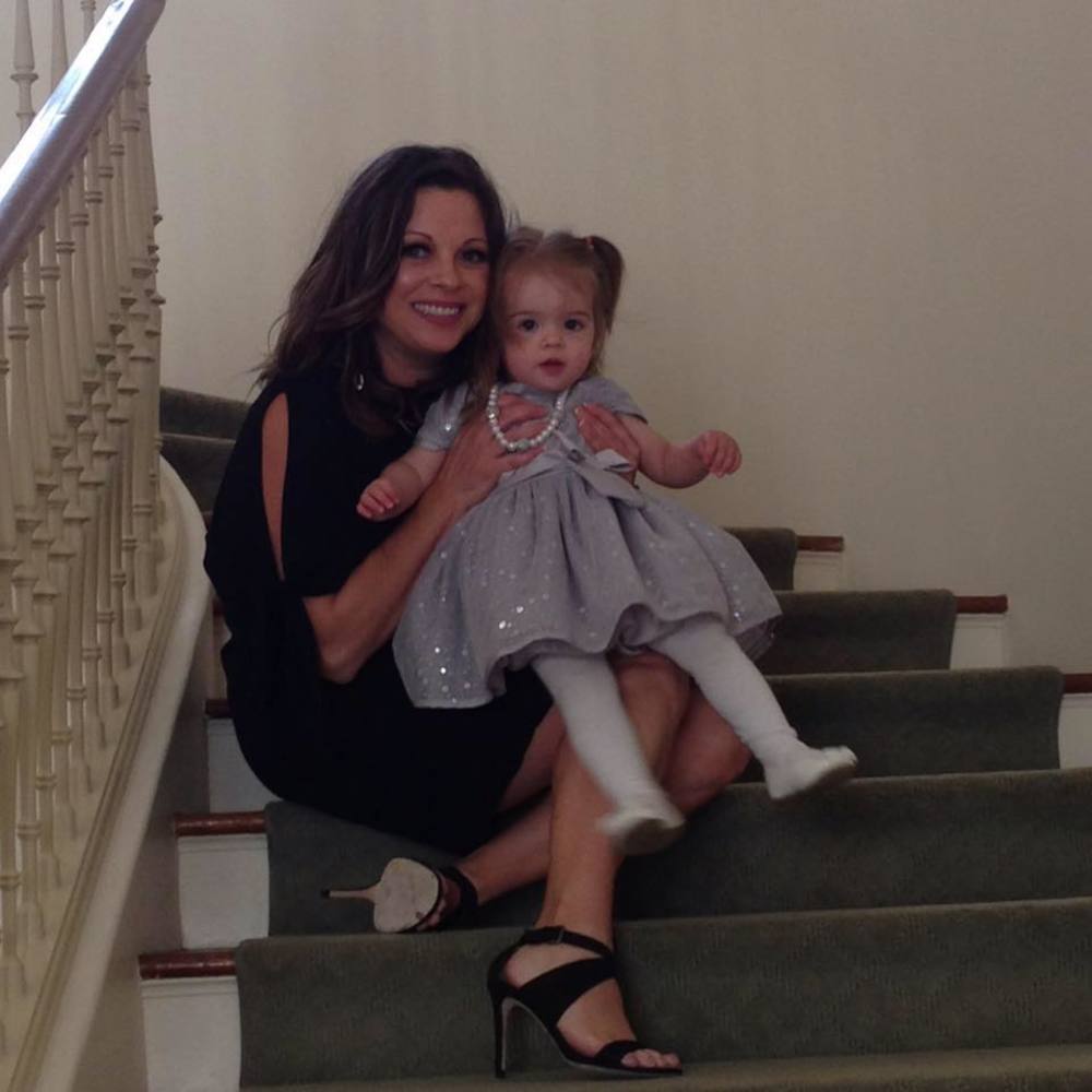 Meet your Posher, Elia